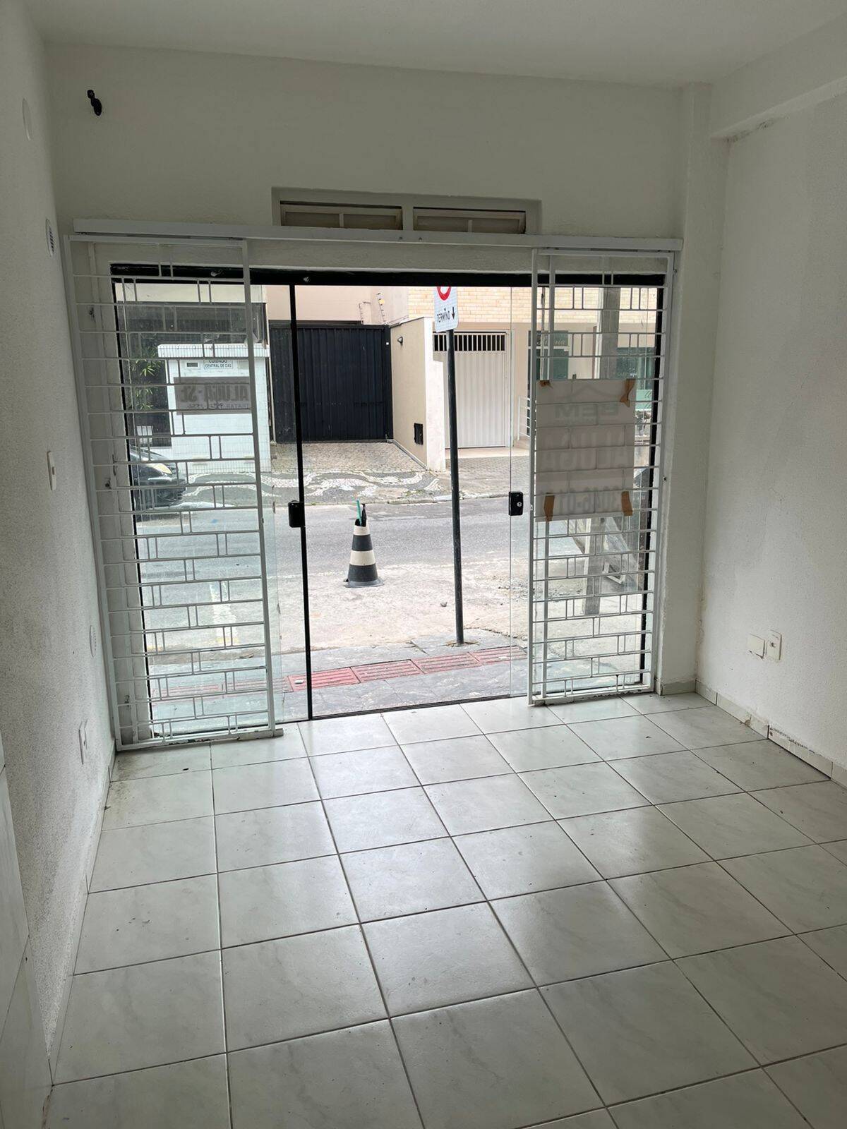 #1002 - Sala para Locação em Balneário Camboriú - SC