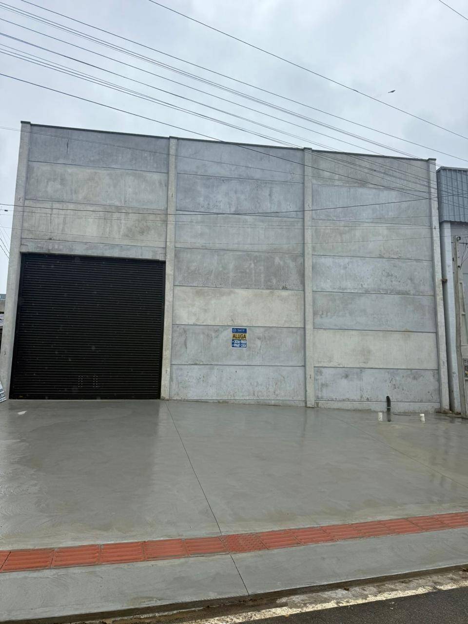 #1049 - Sala para Locação em Camboriú - SC