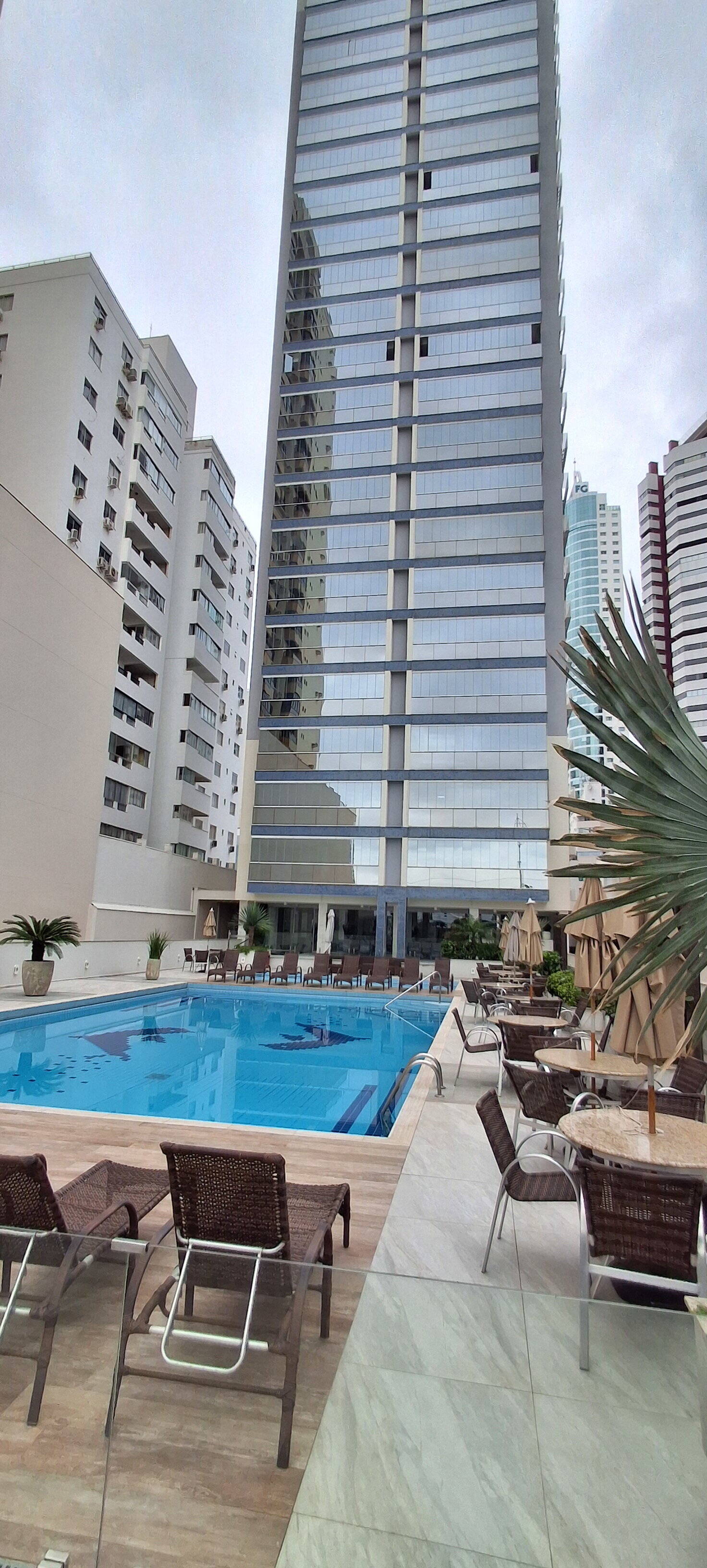 #1057 - Apartamento para Locação em Balneário Camboriú - SC
