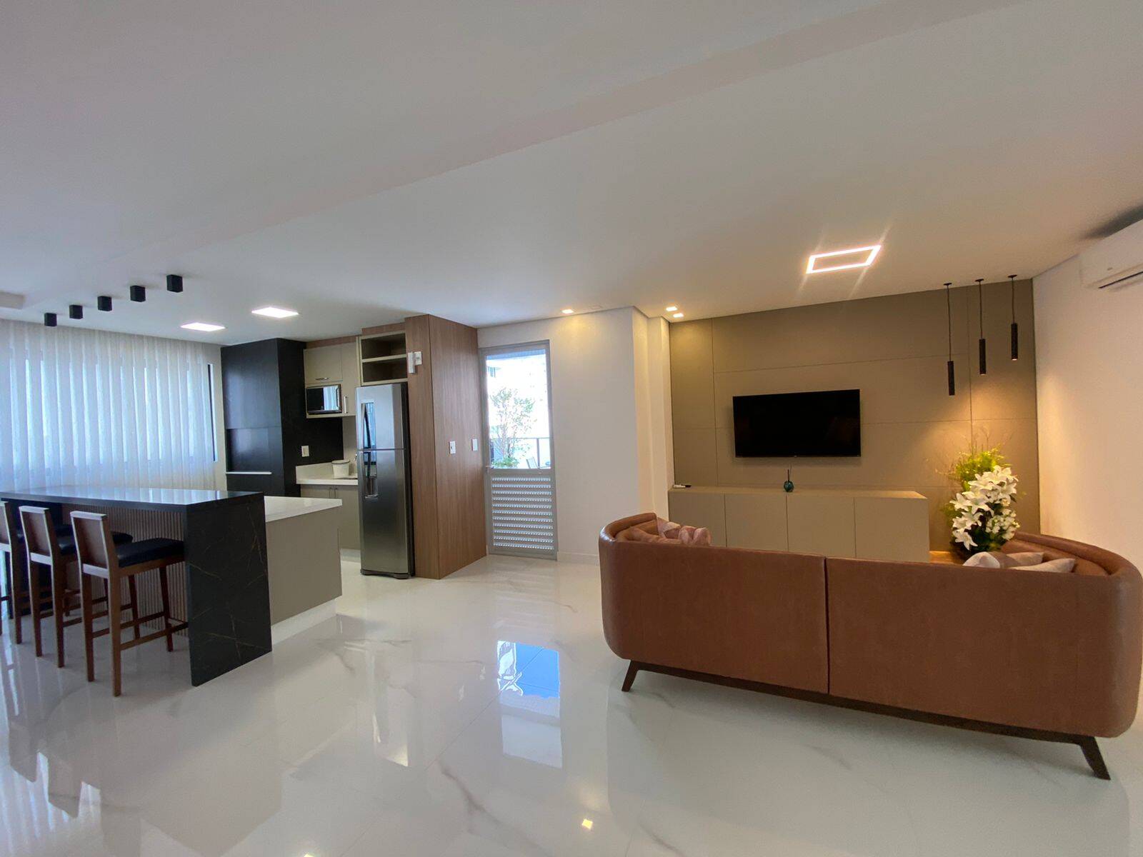 #1072 - Apartamento para Locação em Balneário Camboriú - SC