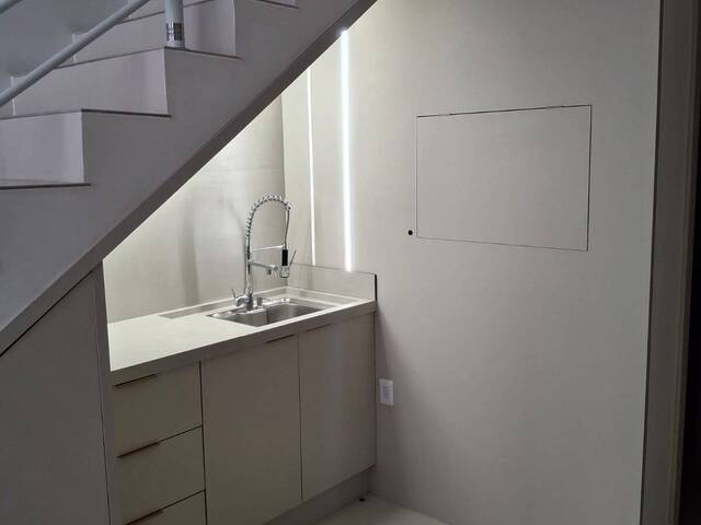 Sala para Locação em Balneário Camboriú - 4