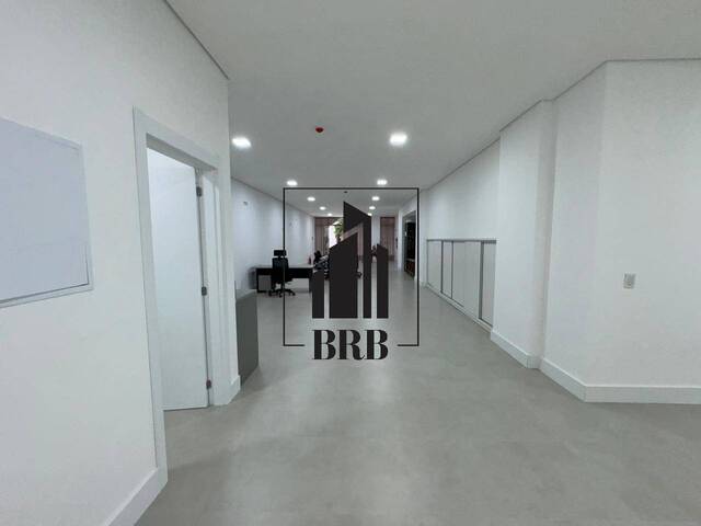 #1015 - Sala para Locação em Balneário Camboriú - SC