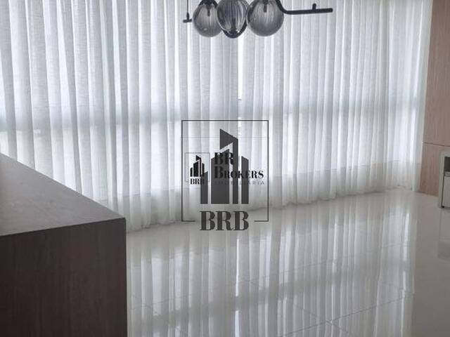 #1030 - Apartamento para Locação em Balneário Camboriú - SC