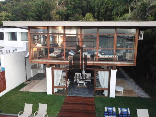 #1040 - Casa para Venda em Itajaí - SC - 1