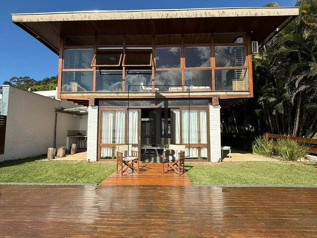 #1040 - Casa para Venda em Itajaí - SC - 2